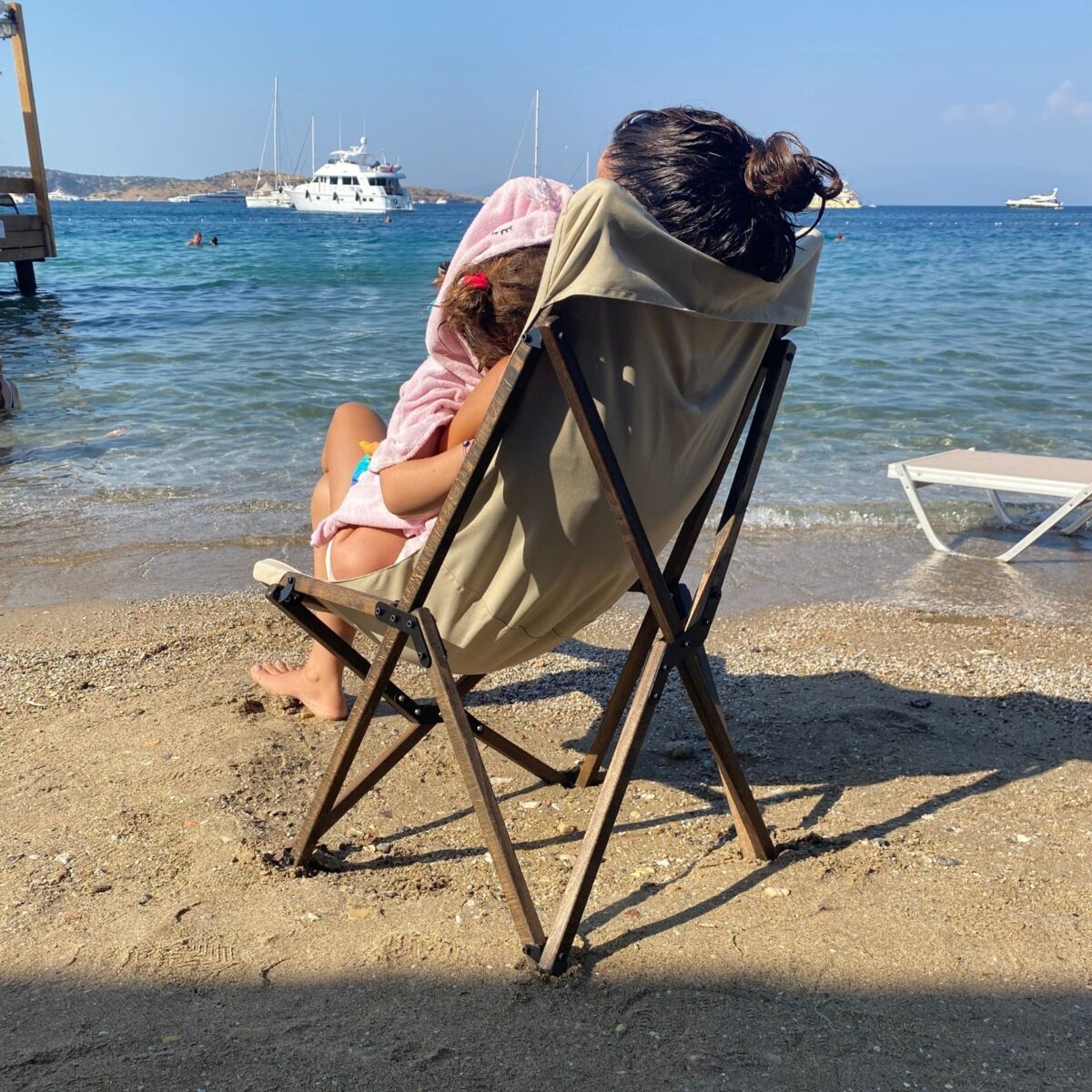 BAG THE JOY KATLANIR AHŞAP KAMP SANDALYESİ – ANTRASİT İSKELET - BEJ KILIF - Görsel 10