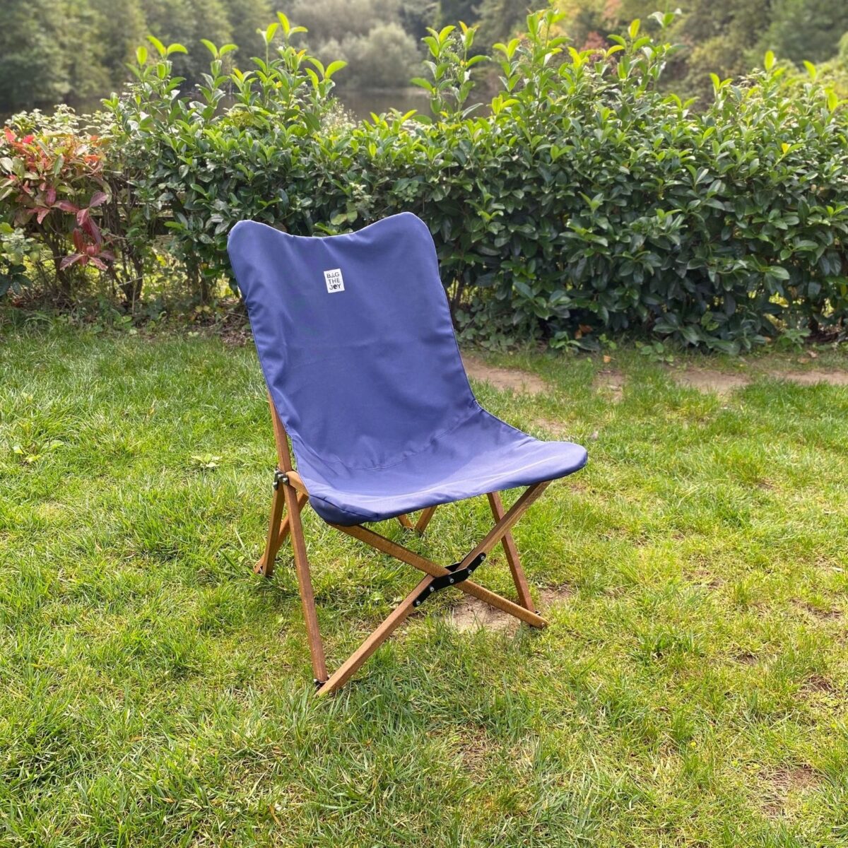 BAG THE JOY AHŞAP KATLANIR MASA SANDALYE SETİ – KAHVERENGİ - LACİVERT - 70*70*55 - Görsel 19